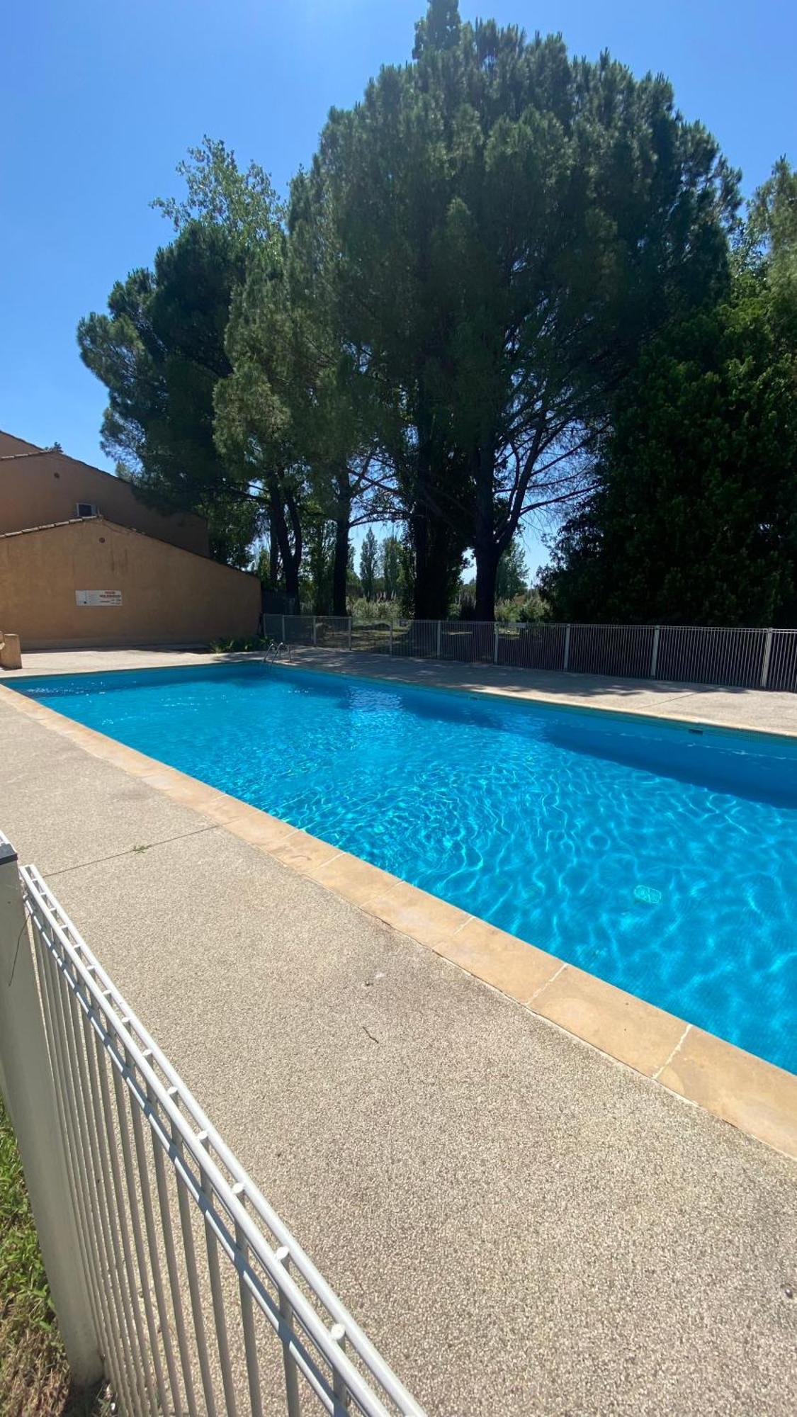 Joli Appartement 27M2 Oasis Provencale En Village Vacances En Camargue Арль Екстер'єр фото